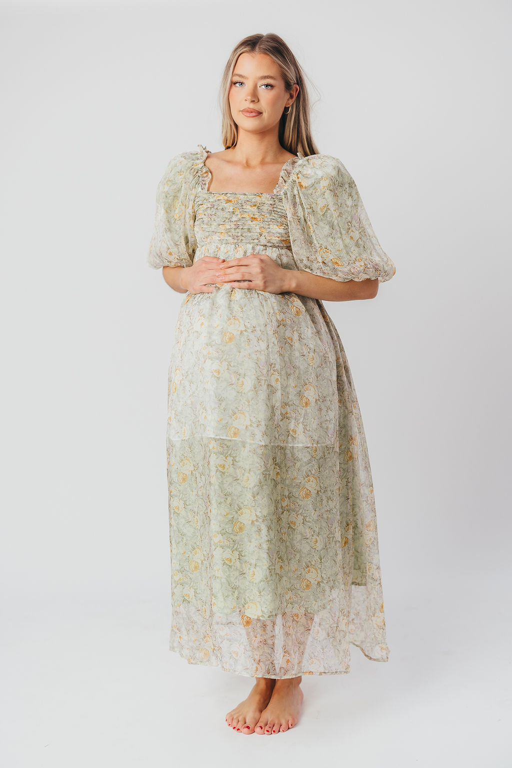 Melody-maxikleid mit falten und salbeifarbener blumenschleife – stoßfest und inklusive größe (S-3XL)